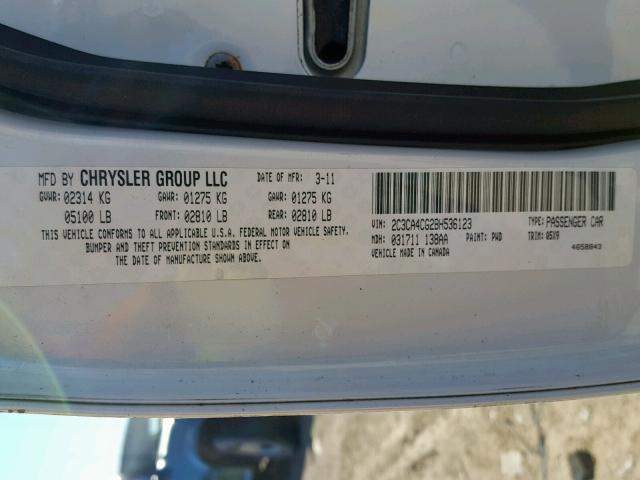 2C3CA4CG2BH536123 - 2011 CHRYSLER 300 WHITE photo 10