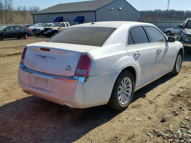 2C3CA4CG2BH536123 - 2011 CHRYSLER 300 WHITE photo 4