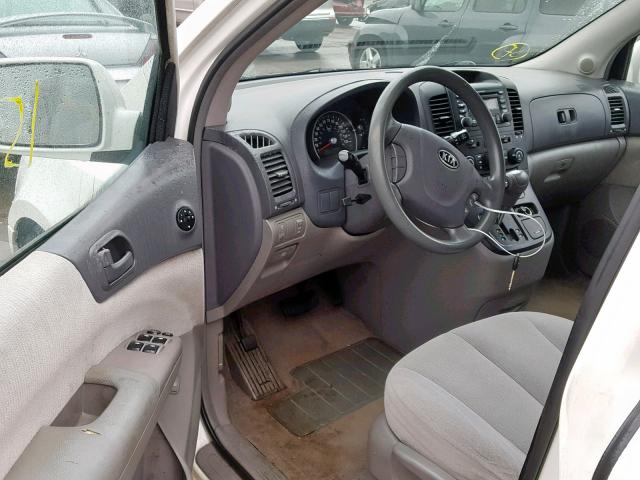 KNDMB233166036654 - 2006 KIA SEDONA EX WHITE photo 9