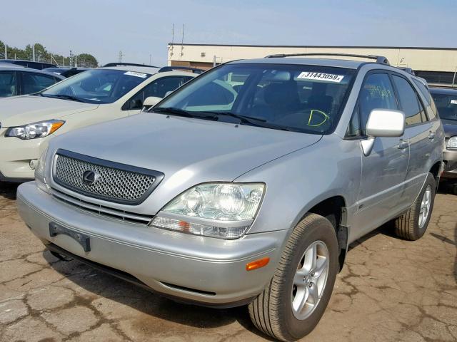 JTJHF10U110226282 - 2001 LEXUS RX 300 GRAY photo 2