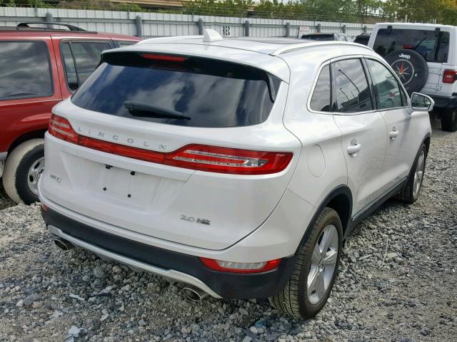 5LMCJ1C97HUL52631 - 2017 LINCOLN MKC PREMIE WHITE photo 4