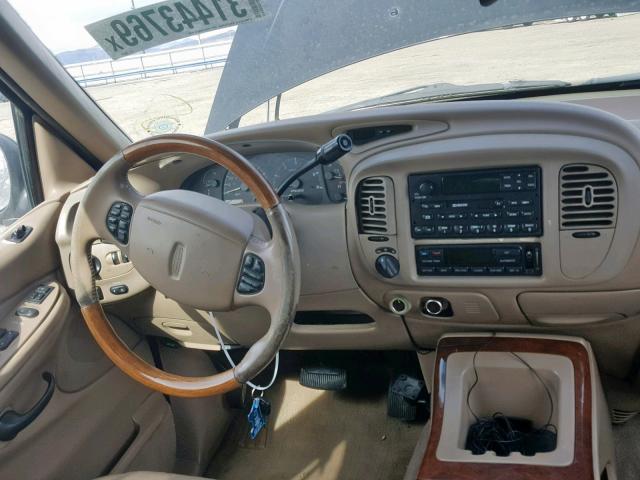 5LMPU28A8XLJ42948 - 1999 LINCOLN NAVIGATOR Noir photo 9