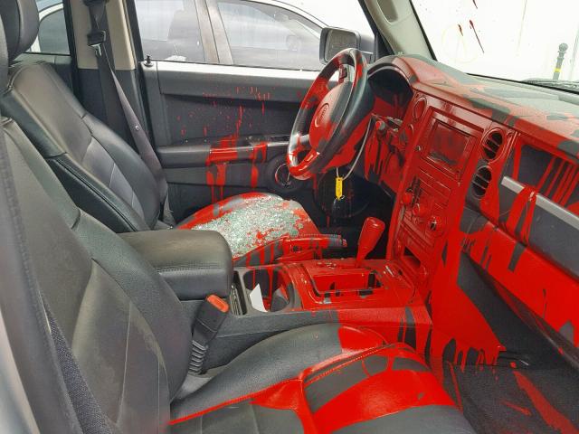 1J8HH48K29C556789 - 2009 JEEP COMMANDER SILVER photo 5