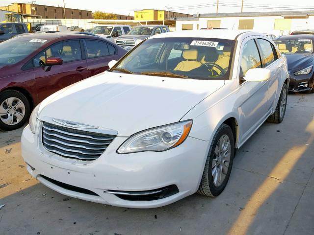 1C3CCBAG9CN171949 - 2012 CHRYSLER 200 LX WHITE photo 2