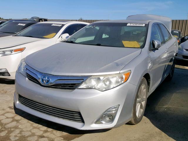 4T1BD1FK0CU059957 - 2012 TOYOTA CAMRY HYBR SILVER photo 2