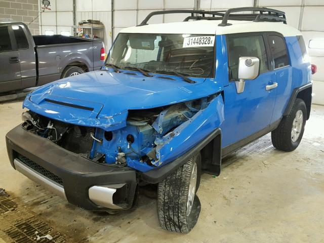 JTEBU11F470018139 - 2007 TOYOTA FJ CRUISER BLUE photo 2