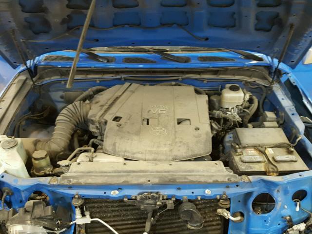 JTEBU11F470018139 - 2007 TOYOTA FJ CRUISER BLUE photo 7