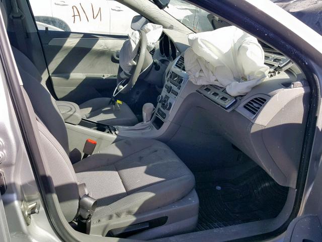 1G1ZB5E16BF165091 - 2011 CHEVROLET MALIBU LS SILVER photo 5
