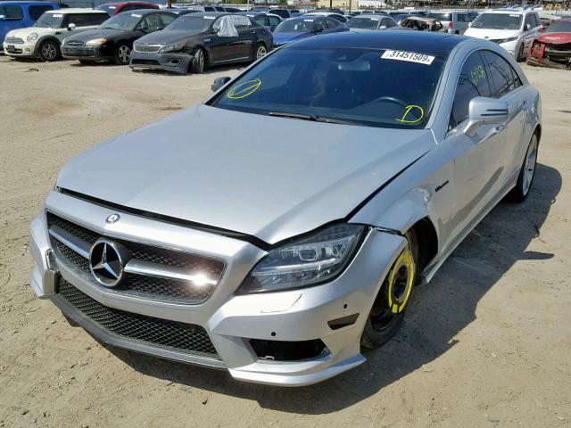 WDDLJ7DB9CA018127 - 2012 MERCEDES-BENZ CLS 550 SILVER photo 2