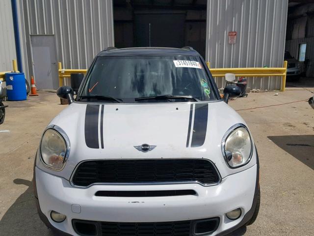 WMWZC3C54BWH98168 - 2011 MINI COOPER S C WHITE photo 9