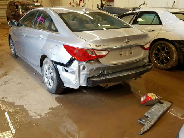 5NPEB4AC4BH051281 - 2011 HYUNDAI SONATA GLS SILVER photo 3