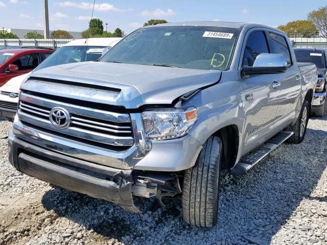 5TFFY5F17FX187642 - 2015 TOYOTA TUNDRA CRE SILVER photo 2