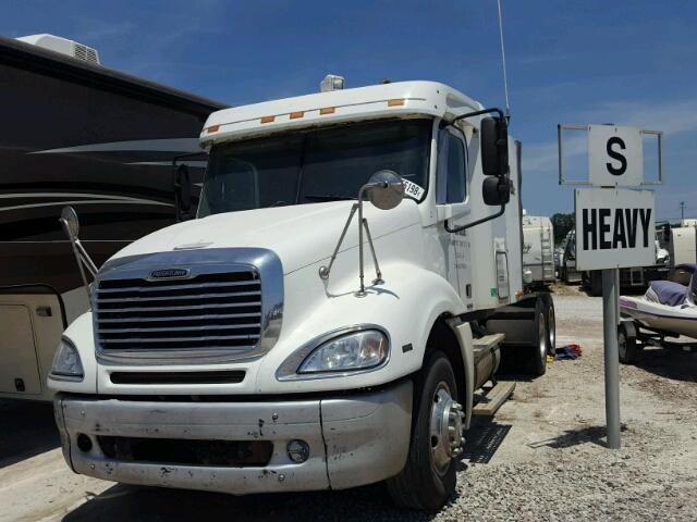 1FUJA6CV74LL97988 - 2004 FREIGHTLINER CONVENTION WHITE photo 2