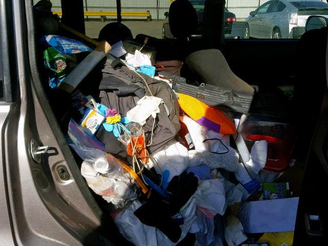 JTLKT324764032841 - 2006 TOYOTA SCION XB 灰色 照片 6