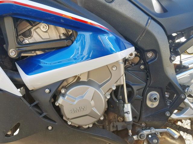 WB10D6008HZ710341 - 2017 BMW S 1000 RR TWO TONE photo 7