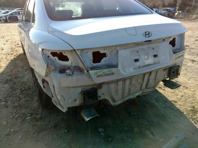 KMHFC46F46A109368 - 2006 HYUNDAI AZERA SE WHITE photo 9