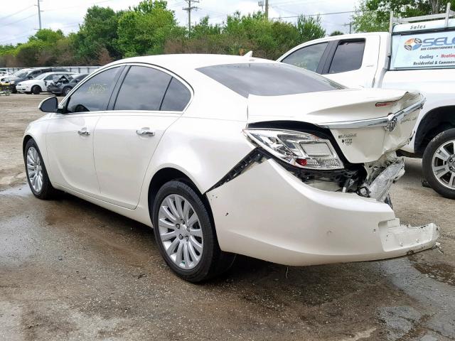 2G4GT5GV9D9201231 - 2013 BUICK REGAL PREM WHITE photo 3