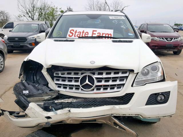 4JGBB5GB6BA658566 - 2011 MERCEDES-BENZ ML 350 WHITE photo 9