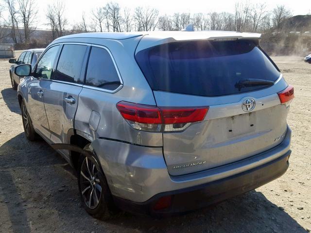 5TDJZRFH6HS455701 - 2017 TOYOTA HIGHLANDER SILVER photo 3