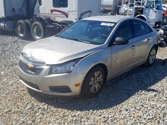 1G1PA5SH4E7206991 - 2014 CHEVROLET CRUZE LS GOLD photo 2