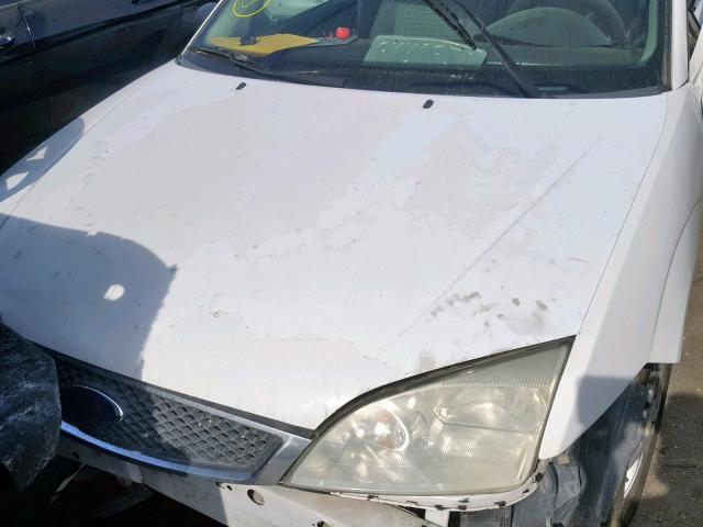 1FAFP34N96W189966 - 2006 FORD FOCUS ZX4 WHITE photo 7