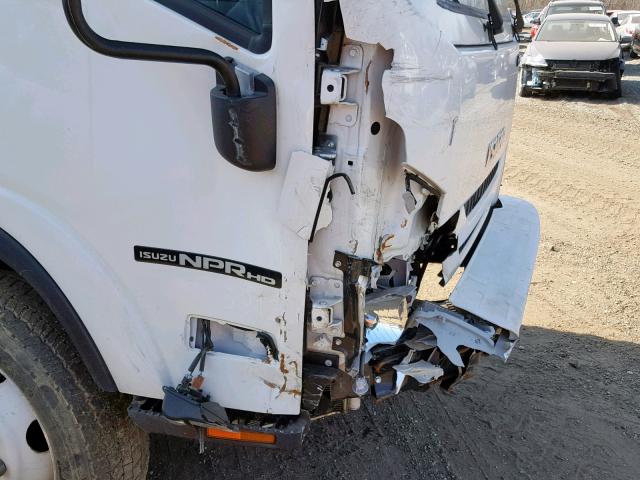 54DC4W1B8JS800051 - 2018 ISUZU NPR HD WHITE photo 9