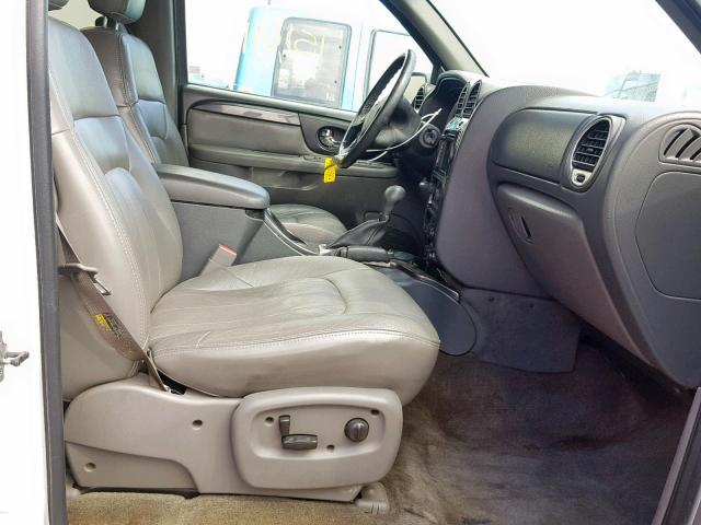 1GKET12S146144276 - 2004 GMC ENVOY XUV WHITE photo 5