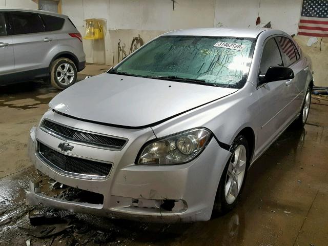 1G1ZB5EB3AF304035 - 2010 CHEVROLET MALIBU LS SILVER photo 2