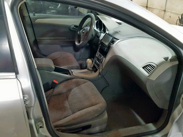 1G1ZB5EB3AF304035 - 2010 CHEVROLET MALIBU LS SILVER photo 5