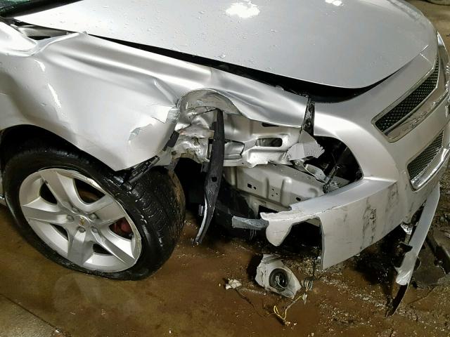 1G1ZB5EB3AF304035 - 2010 CHEVROLET MALIBU LS SILVER photo 9