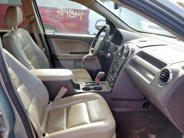 1FMDK02W08GA05744 - 2008 FORD TAURUS X S GOLD photo 5