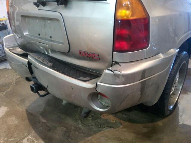 1GKDT13S332116625 - 2003 GMC ENVOY SILVER photo 10