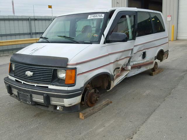 1GNDM19Z7RB198596 - 1994 CHEVROLET ASTRO WHITE photo 2