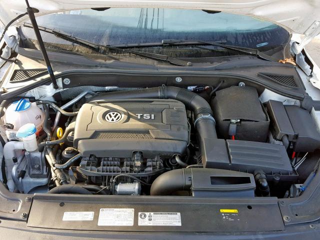 1VWDT7A33HC017229 - 2017 VOLKSWAGEN PASSAT R-L WHITE photo 7