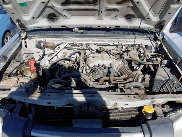 1N6ED27T63C466912 - 2003 NISSAN FRONTIER C SILVER photo 7