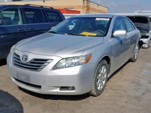 4T1BB46KX8U040881 - 2008 TOYOTA CAMRY HYBR SILVER photo 2