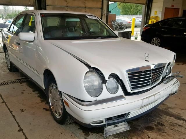 WDBJF65H9XA807270 - 1999 MERCEDES-BENZ E 320 WHITE photo 1