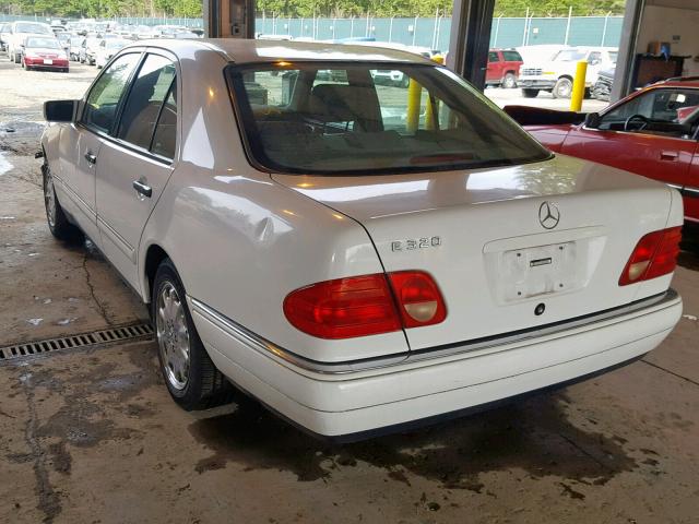 WDBJF65H9XA807270 - 1999 MERCEDES-BENZ E 320 WHITE photo 3