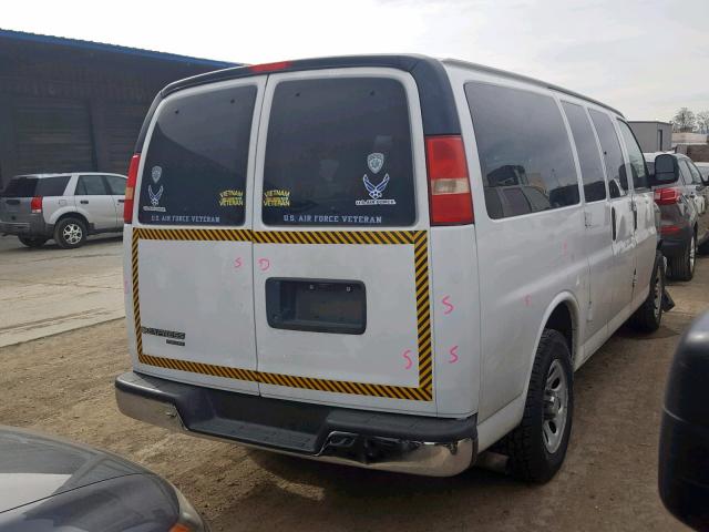 1GNSGCF40C1151233 - 2012 CHEVROLET EXPRESS G1 WHITE photo 4