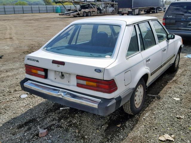 1FAPP2596HW206581 - 1987 FORD ESCORT GL WHITE photo 4