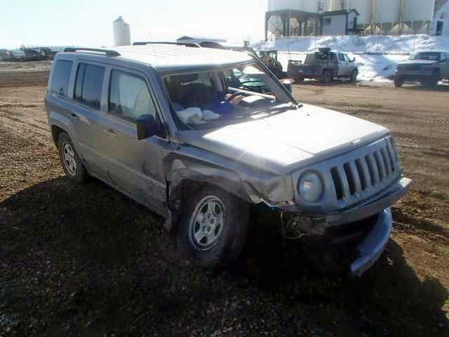 1C4NJRAB5ED855168 - 2014 JEEP PATRIOT SILVER photo 1