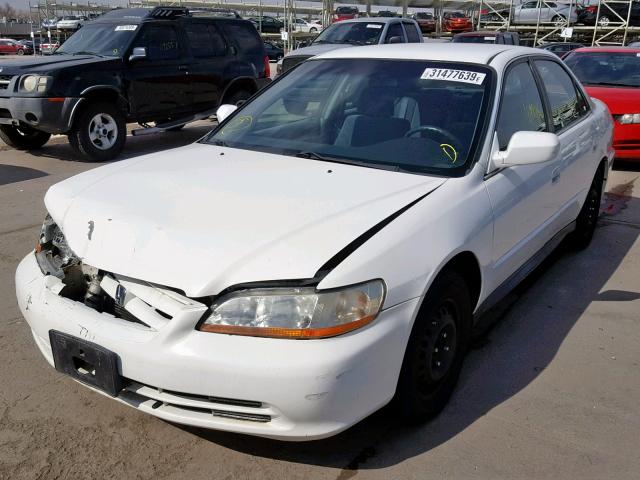 JHMCG56451C002387 - 2001 HONDA ACCORD LX WHITE photo 2