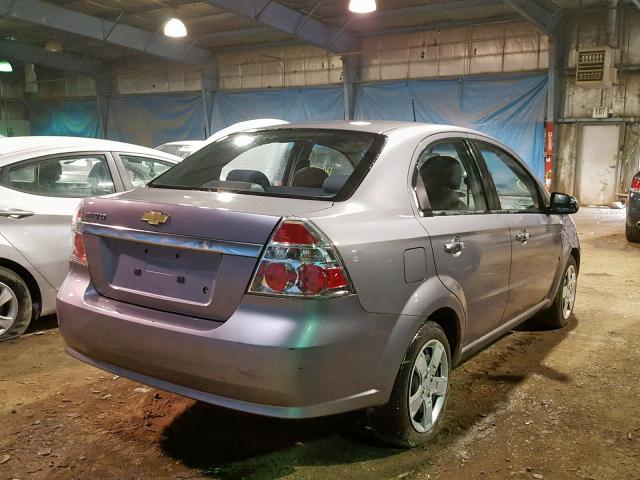 KL1TG56E69B388286 - 2009 CHEVROLET AVEO LT GRAY photo 4