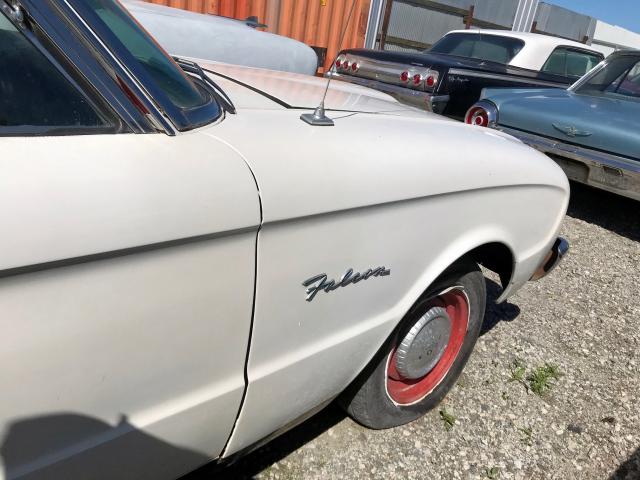 0H12S162498 - 1960 FORD FALCON WHITE photo 9