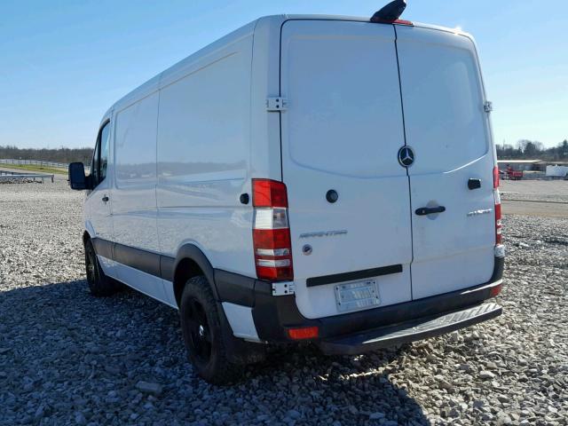 WD3PE7CC4E5874354 - 2014 MERCEDES-BENZ SPRINTER 2 WHITE photo 3