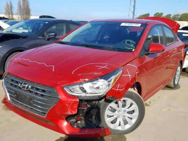 3KPC24A39KE060151 - 2019 HYUNDAI ACCENT SE RED photo 2