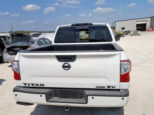 1N6AA1E64JN536942 - 2018 NISSAN TITAN SV WHITE photo 6