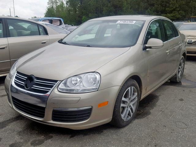 3VWRT71KX6M636323 - 2006 VOLKSWAGEN JETTA TDI GOLD photo 2