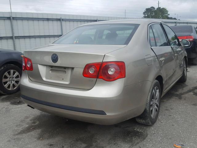 3VWRT71KX6M636323 - 2006 VOLKSWAGEN JETTA TDI GOLD photo 4