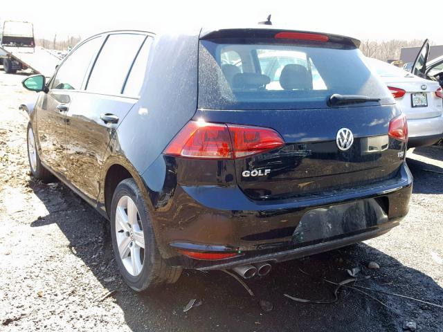 3VW117AU7HM065879 - 2017 VOLKSWAGEN GOLF S BLACK photo 3